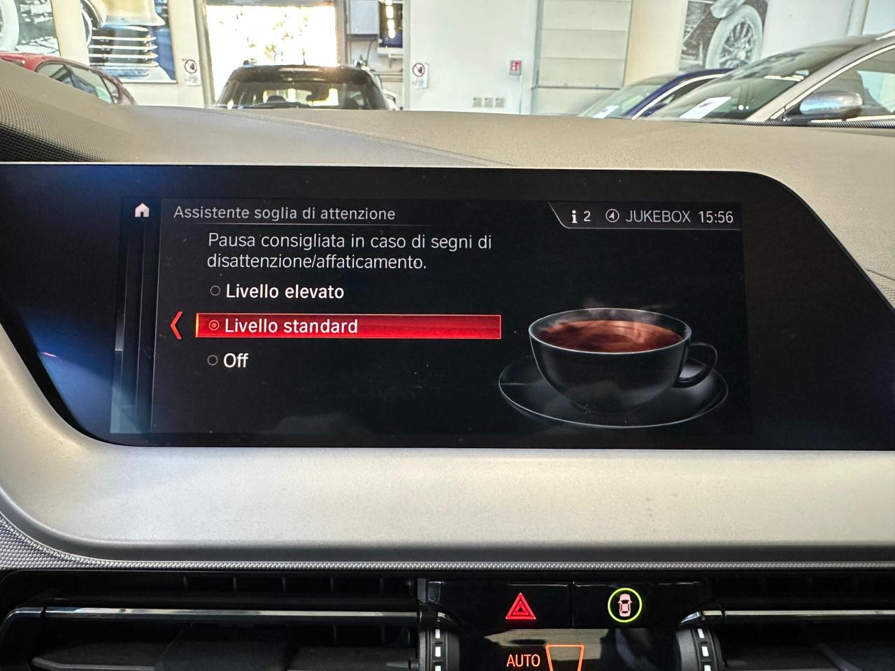 BMW 118 i Advantage - LED - 17"