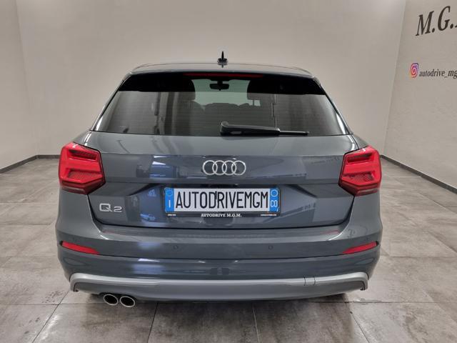 AUDI Q2 35 TFSI S tronic Identity Black