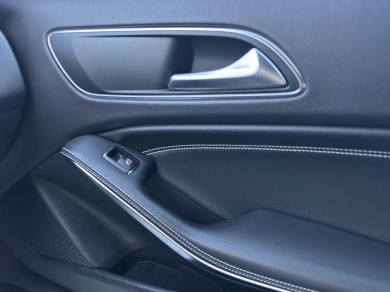 Mercedes-Benz GLA GLA 200 d Automatic Sport