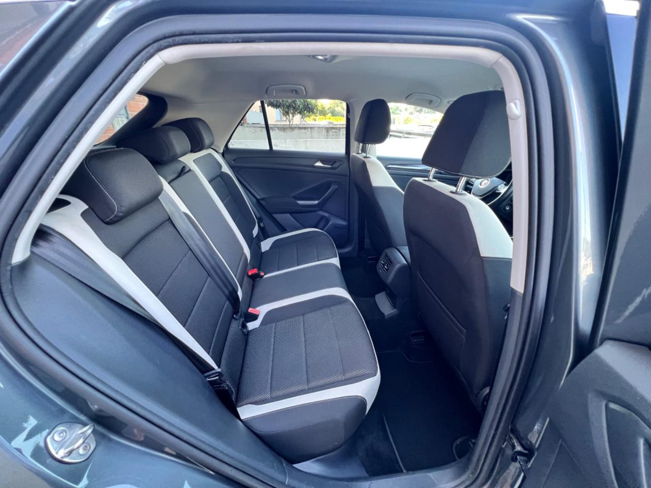 Volkswagen T-Roc 1.6 TDI SCR Advanced BlueMotion Technology