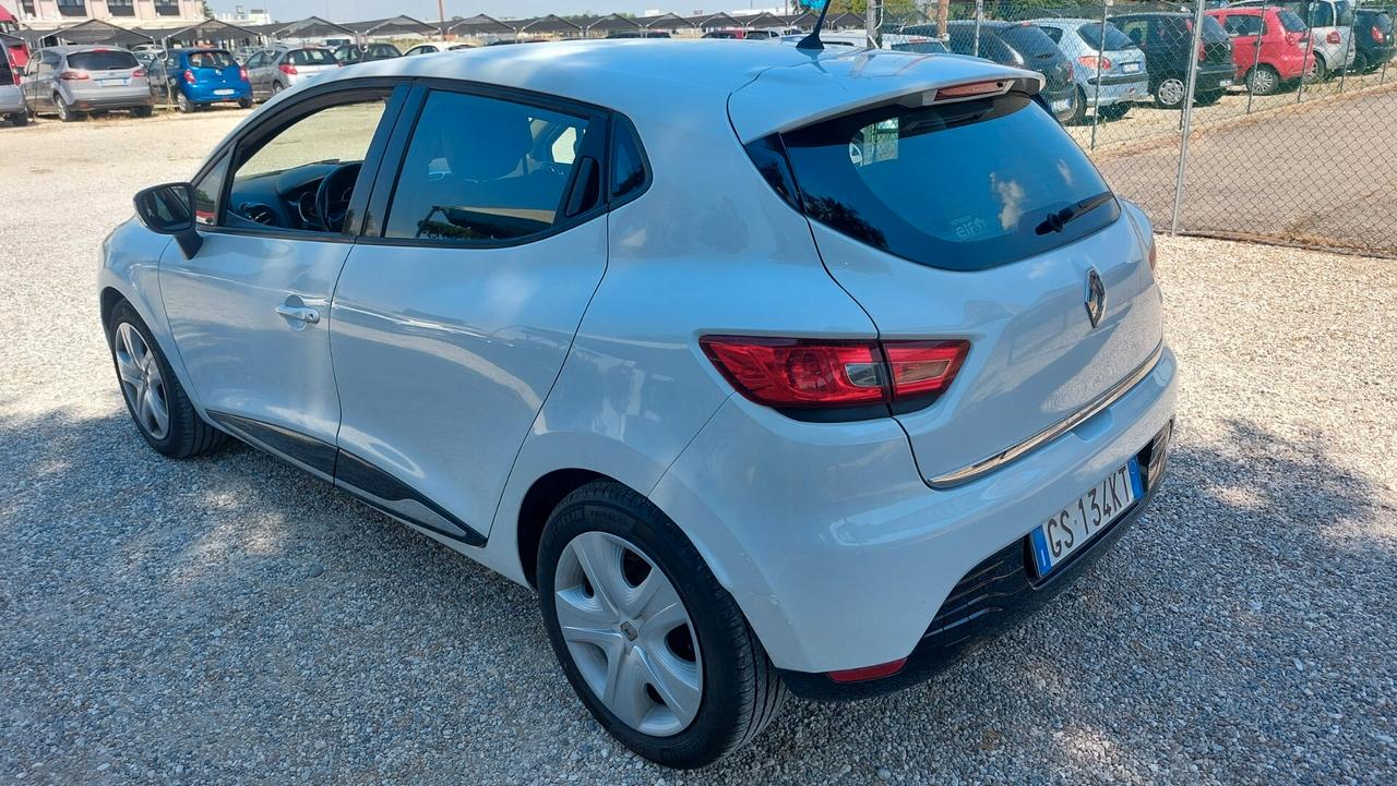 Renault Clio 1.2 75CV 5 porte Live
