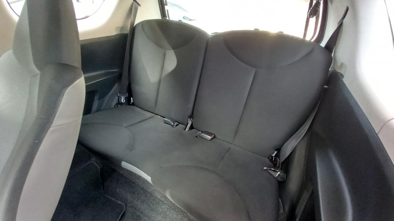 Toyota Aygo 1.0 12V VVT-i 3 porte Lounge Connect