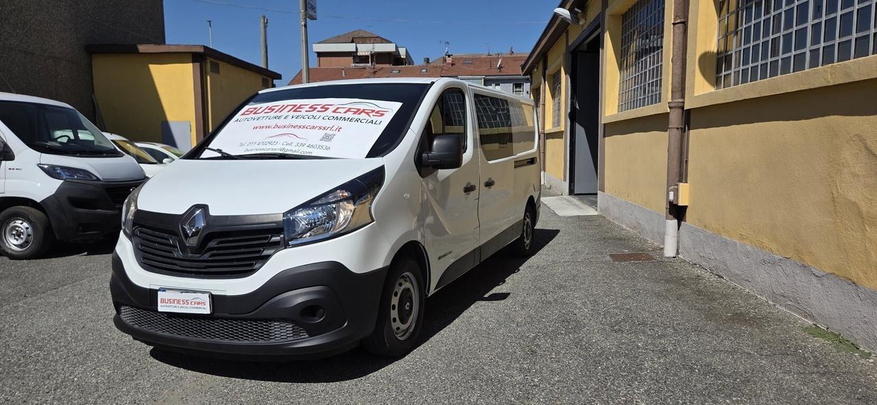 Renault TRAFIC 1.6 DCI 125 CV PASSO LUNGO MAXI - 6 POSTI - CON PEDANA DI CARICO +IVA
