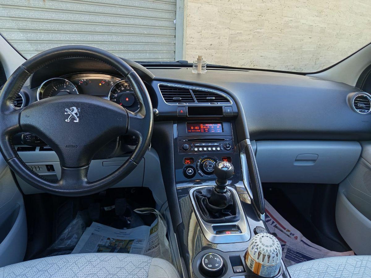 PEUGEOT 3008 1.6 HDi 115 CV Active TETTO PAN.