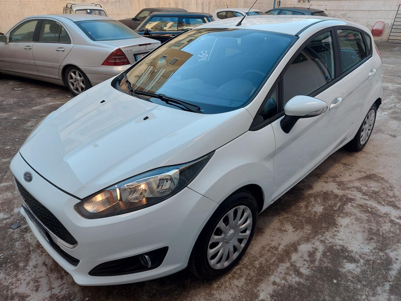 Ford Fiesta 1.5 TDCi 75CV 5 porte Business