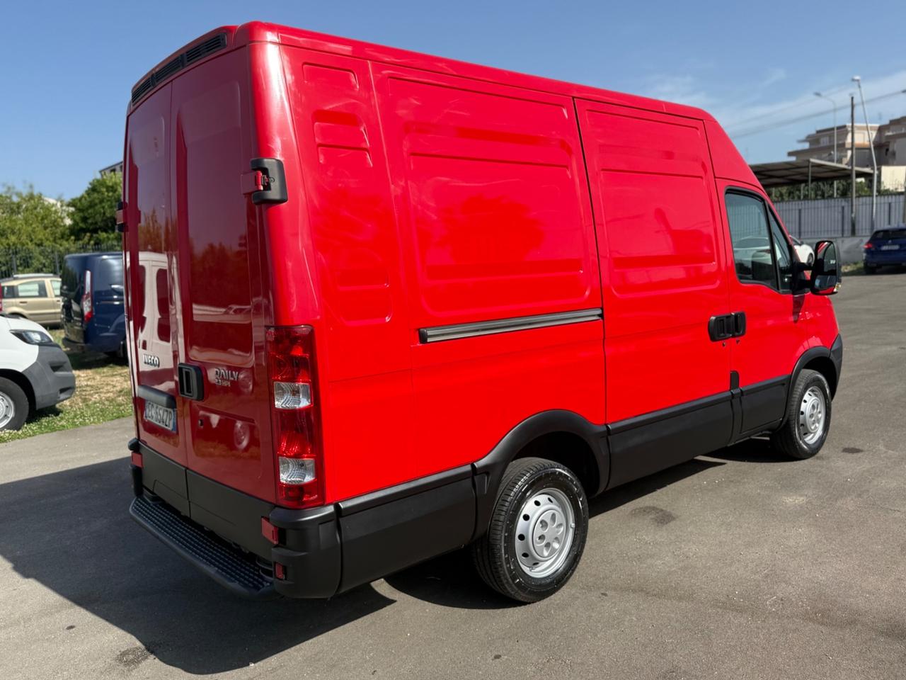 Iveco Daily 35S11 Furgone