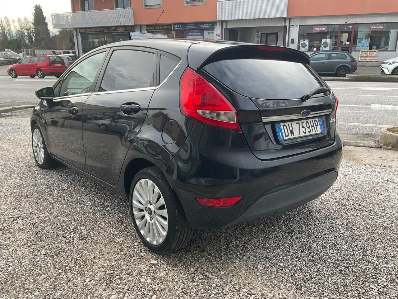 Ford Fiesta 1.2 82 CV 5 porte Titanium