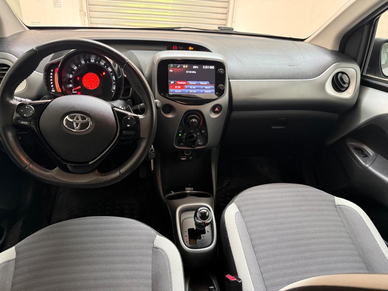 Toyota Aygo 1.0 VVT-i 72 CV 5 porte x-clusiv MMT