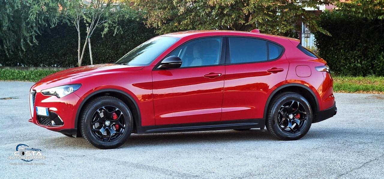 Alfa Romeo Stelvio 2.2 Turbodiesel 160 CV AT8 RWD Super