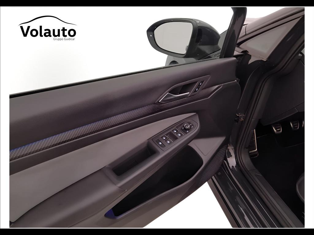 VOLKSWAGEN Golf VIII 2020 - Golf 1.5 tsi evo R-Line 130cv