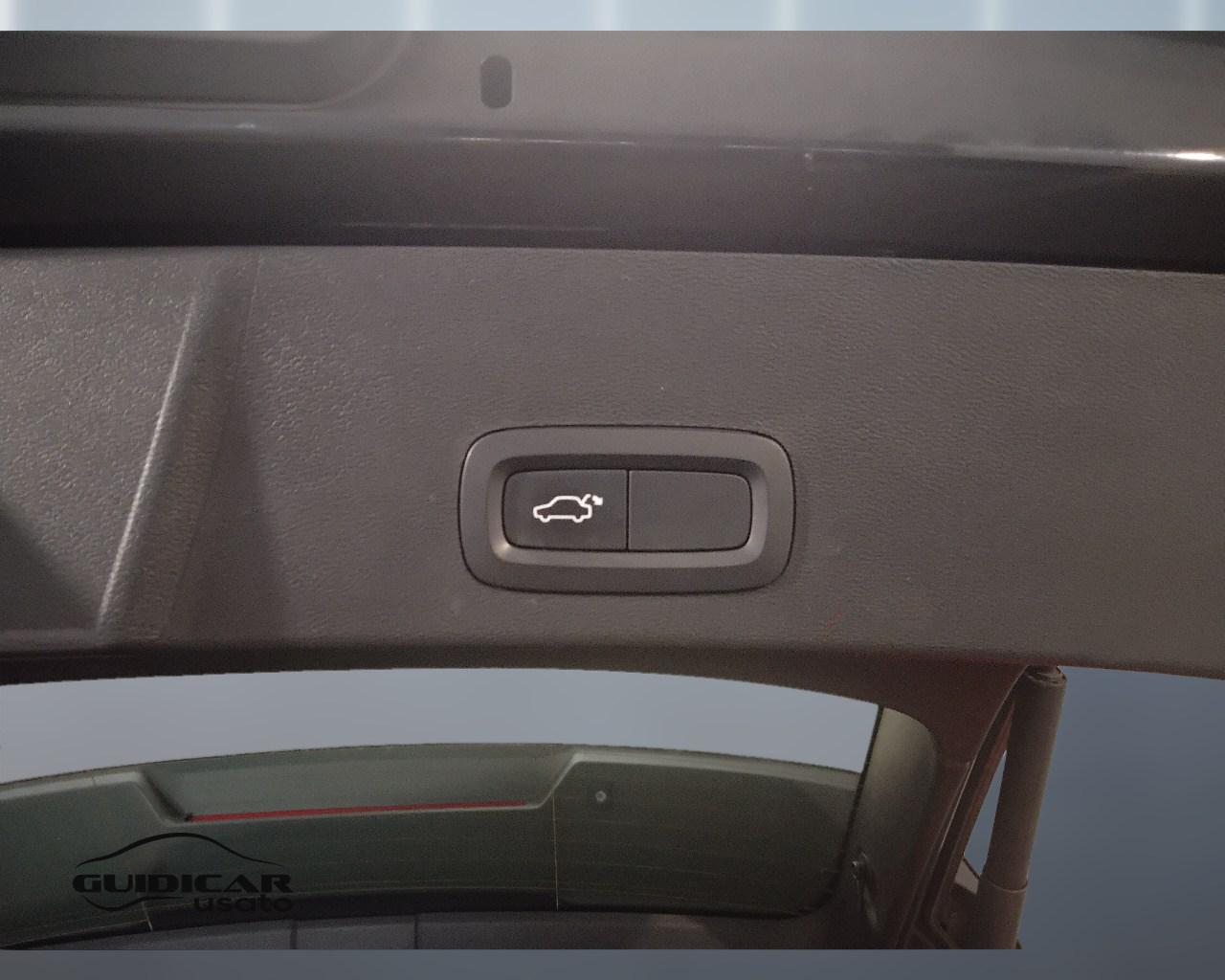 VOLVO XC40 - XC40 2.0 d3 Inscription geartronic my20
