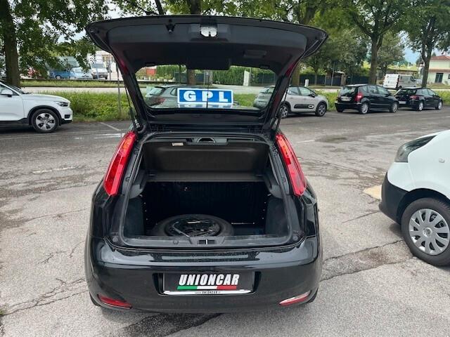 Fiat Punto 1.2 GPL Street