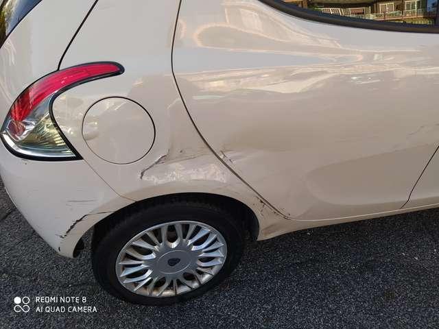 Lancia Ypsilon Ypsilon III 1.2 Silver ecochic Gpl 69cv