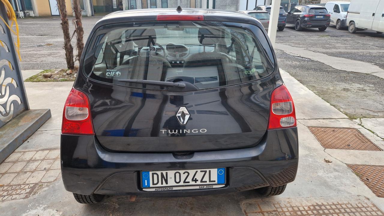 Renault Twingo 1.2 16V Initiale