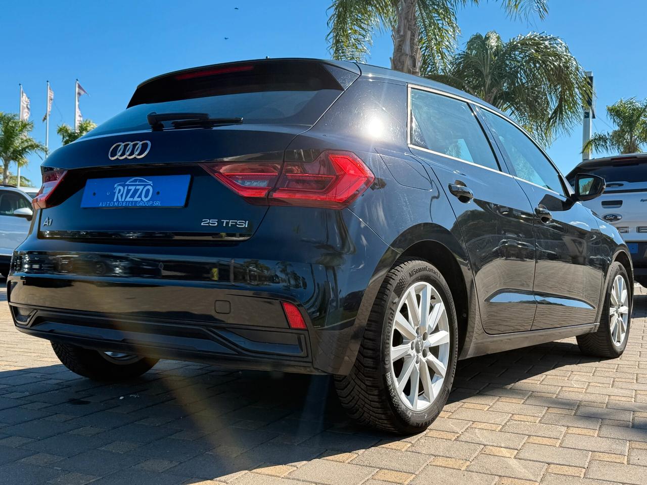 AUDIi A1 SPB 25 TFSI ADMIRED S-TRONIC NAVI LED