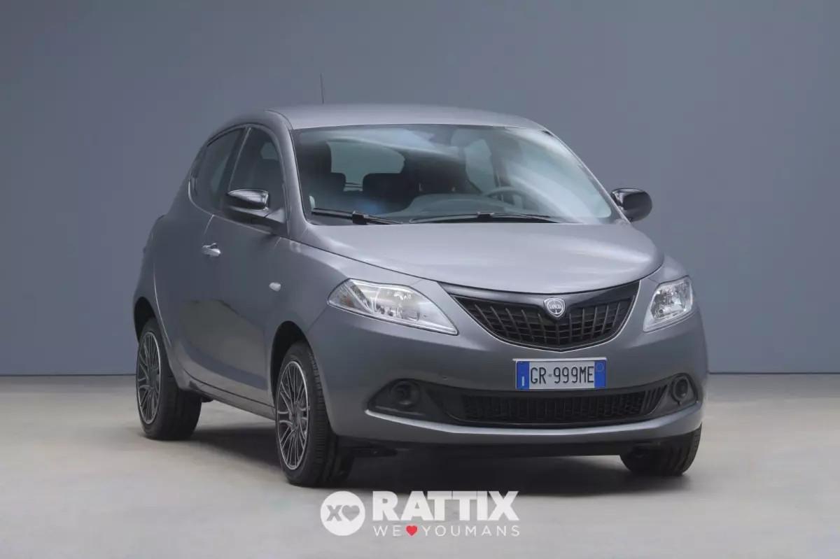 Lancia Ypsilon 1.0 Firefly Hybrid 70CV Silver Plus