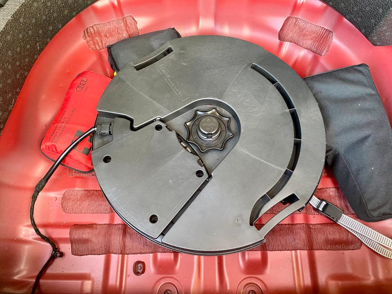 Audi Q2 30 1.6 tdi S line Edition s-tronic 116cv GANCIO TRAINO