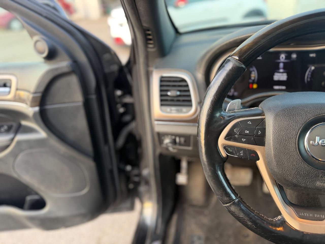 Jeep Grand Cherokee 3.0 V6 CRD Overland G.Traino