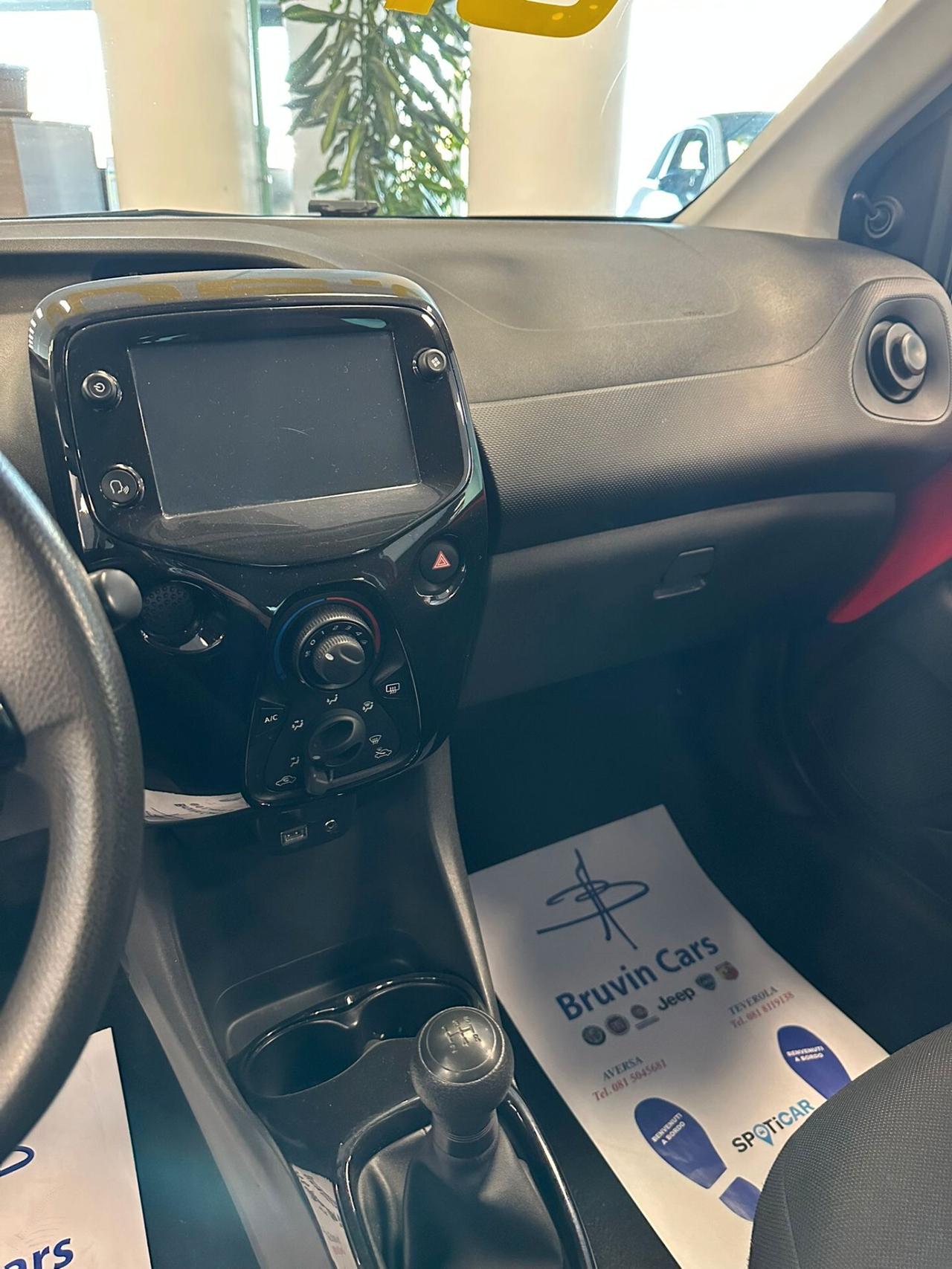 Citroen C1 VTi 72 S&S 5 porte Shine