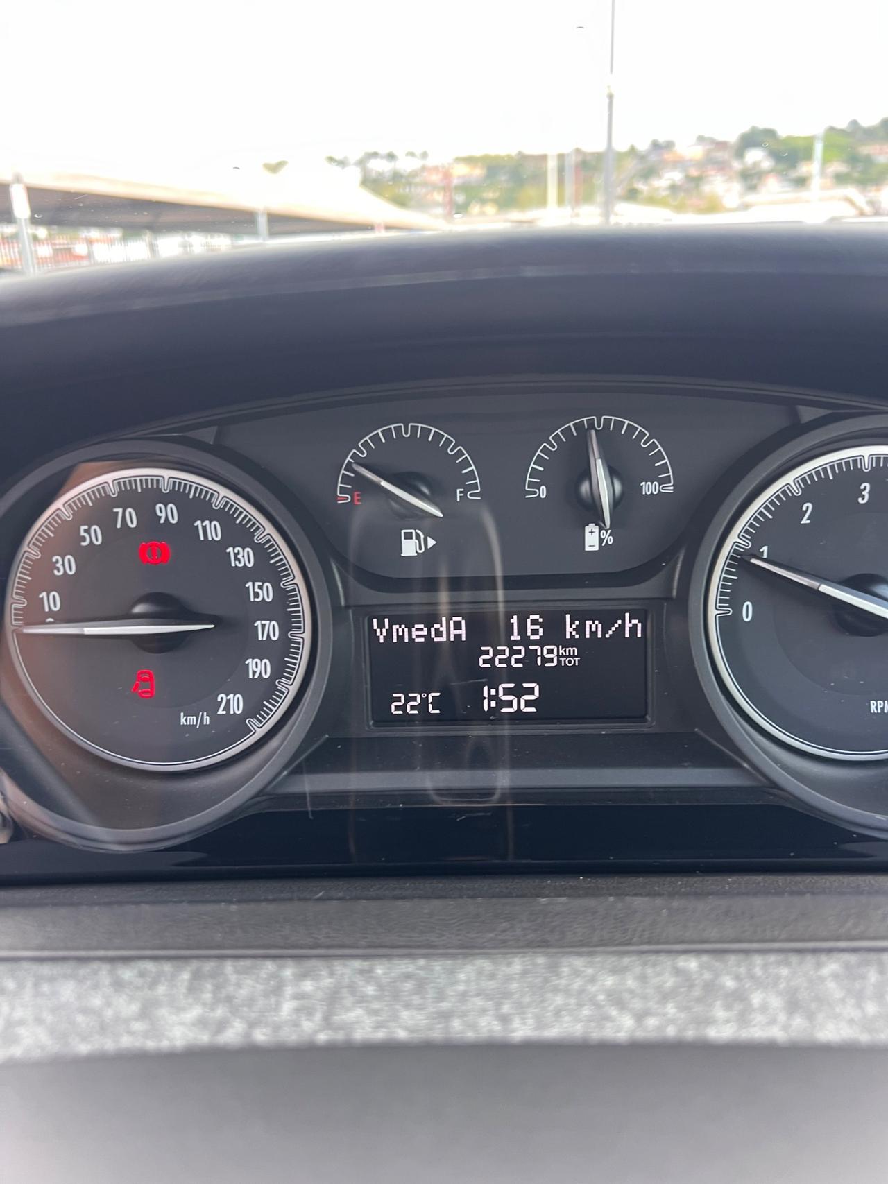 Lancia Ypsilon 1.0 FireFly 5 porte S&S Hybrid Ecochic Silver