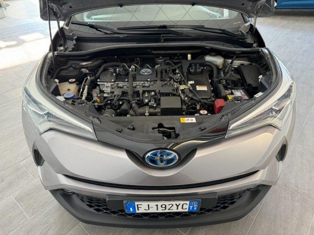 TOYOTA C-HR 1.8 Hybrid E-CVT Lounge