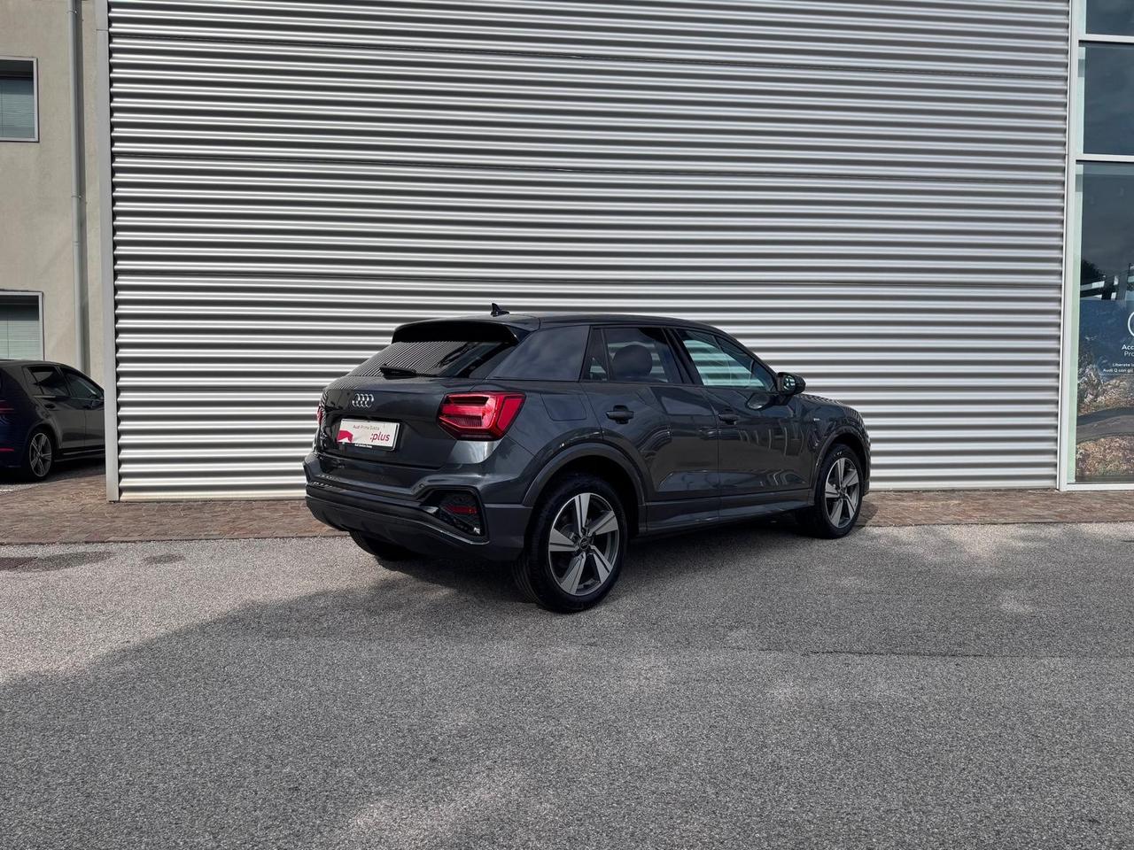 AUDI Q2 35 TDI S-TRONIC S-LINE