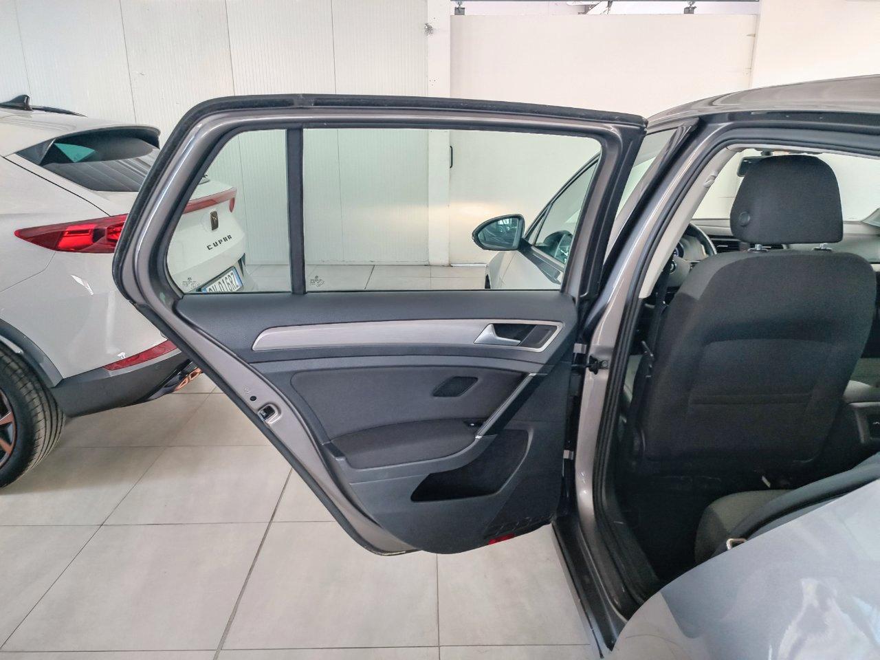 Volkswagen Golf Golf 5p 1.6 tdi Business 115cv