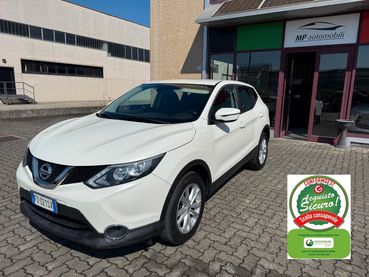 Nissan Qashqai 1.2 DIG-T Acenta, EURO6B,POCHI KM