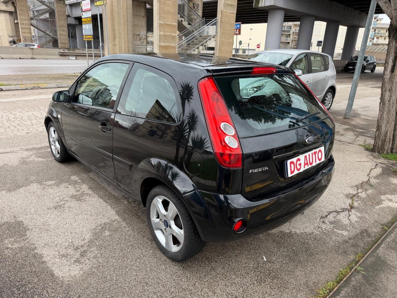 Ford Fiesta 1.2 benzina 75 cv 2008