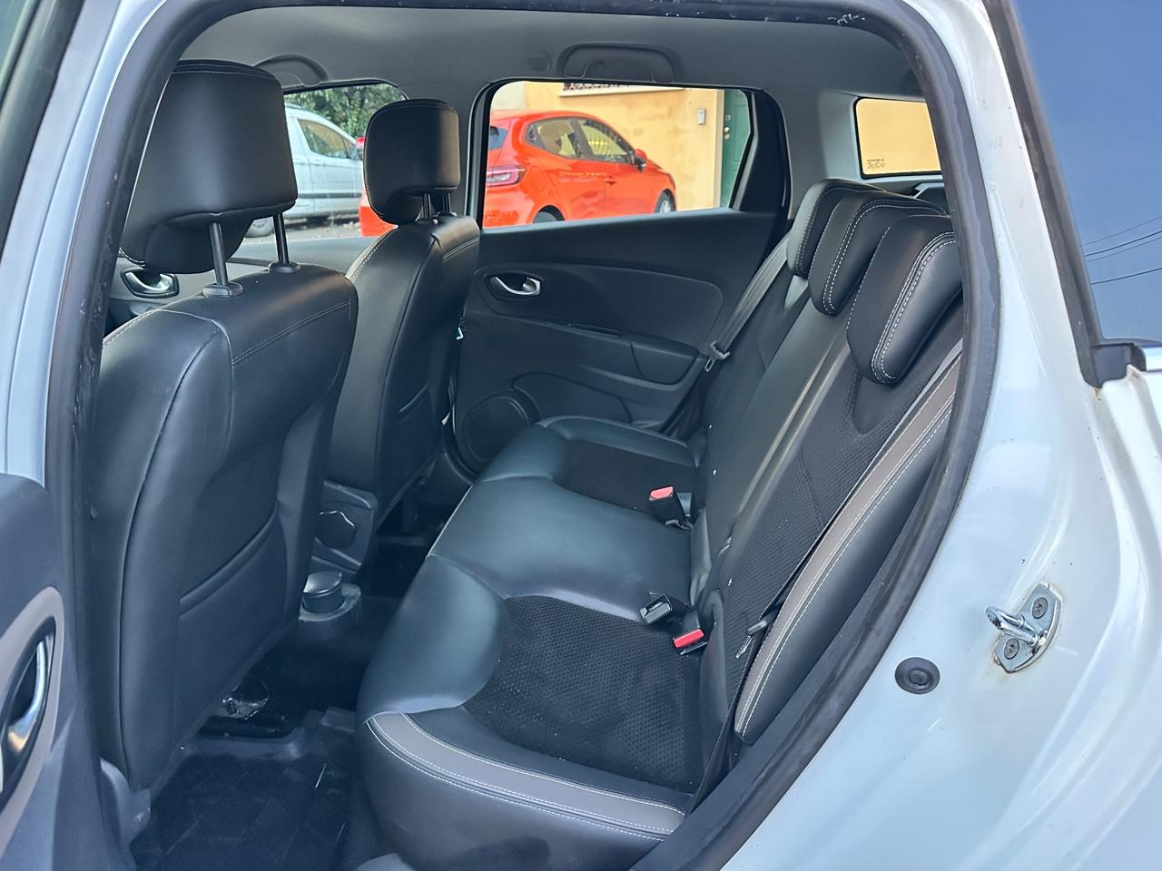 Renault Clio dCi 8V 90CV Start&Stop 5 porte cambio automatico