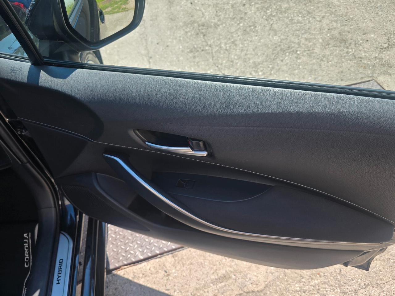 Toyota Corolla Touring Sports 1.8 Hybrid Business