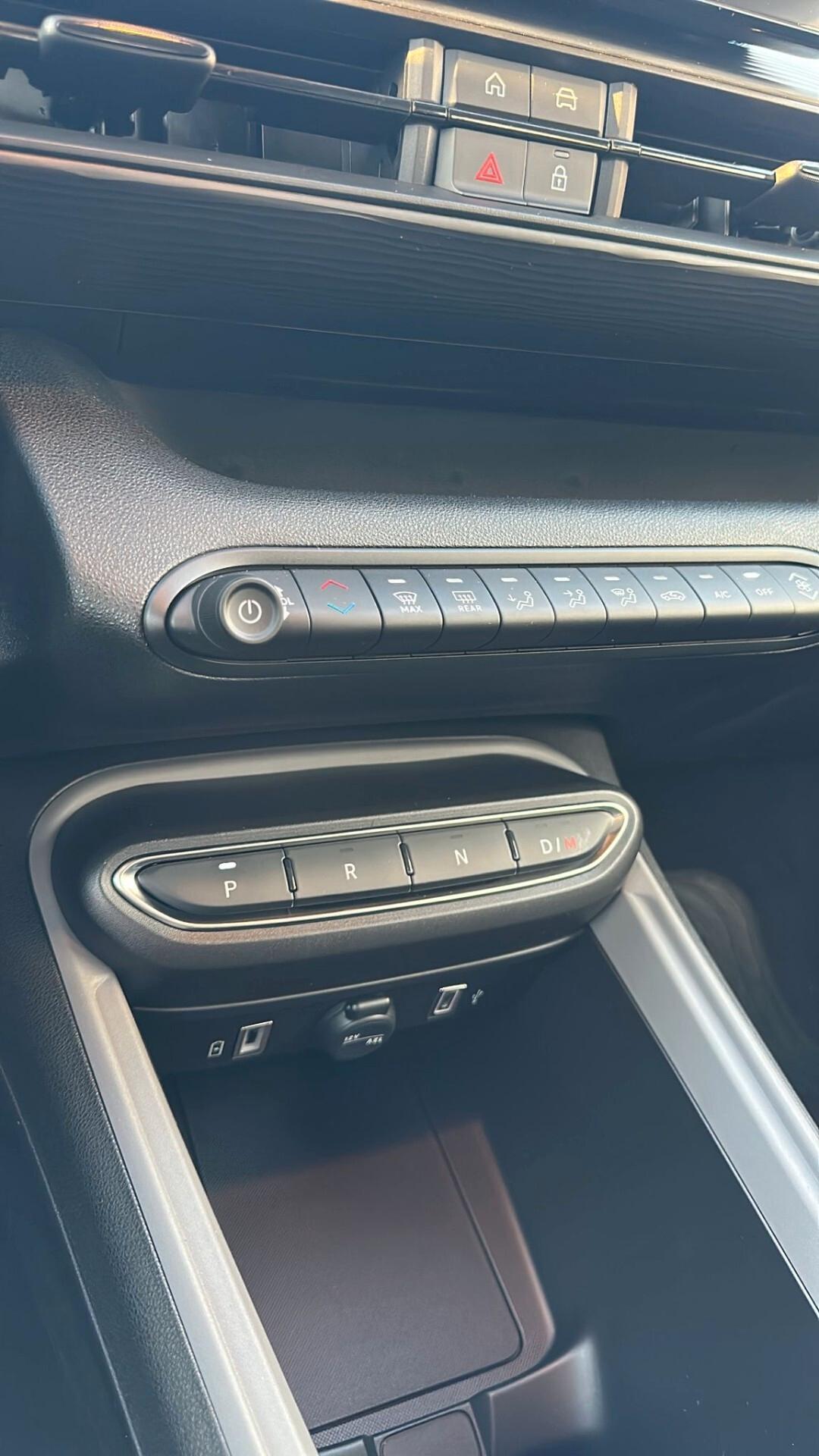 Jeep Avenger 1.2 Turbo 100 CV MHEV Longitude