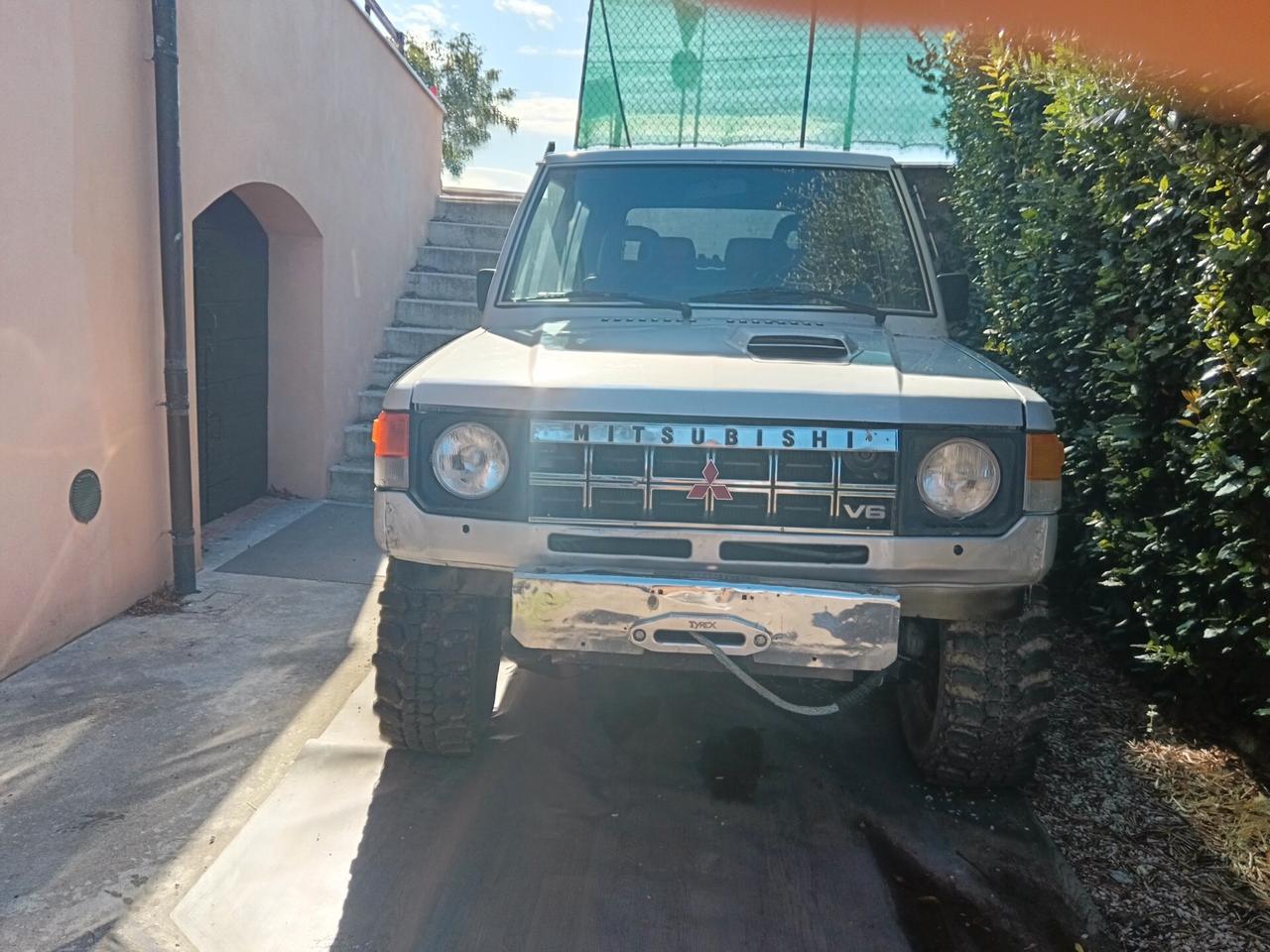 Mitsubishi Pajero V6 cat Metal-top S. Select GLS