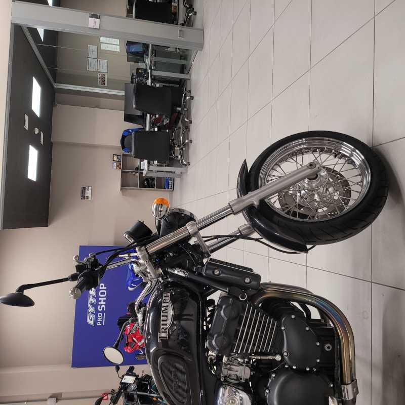 Triumph Legend TT 900 - 1999