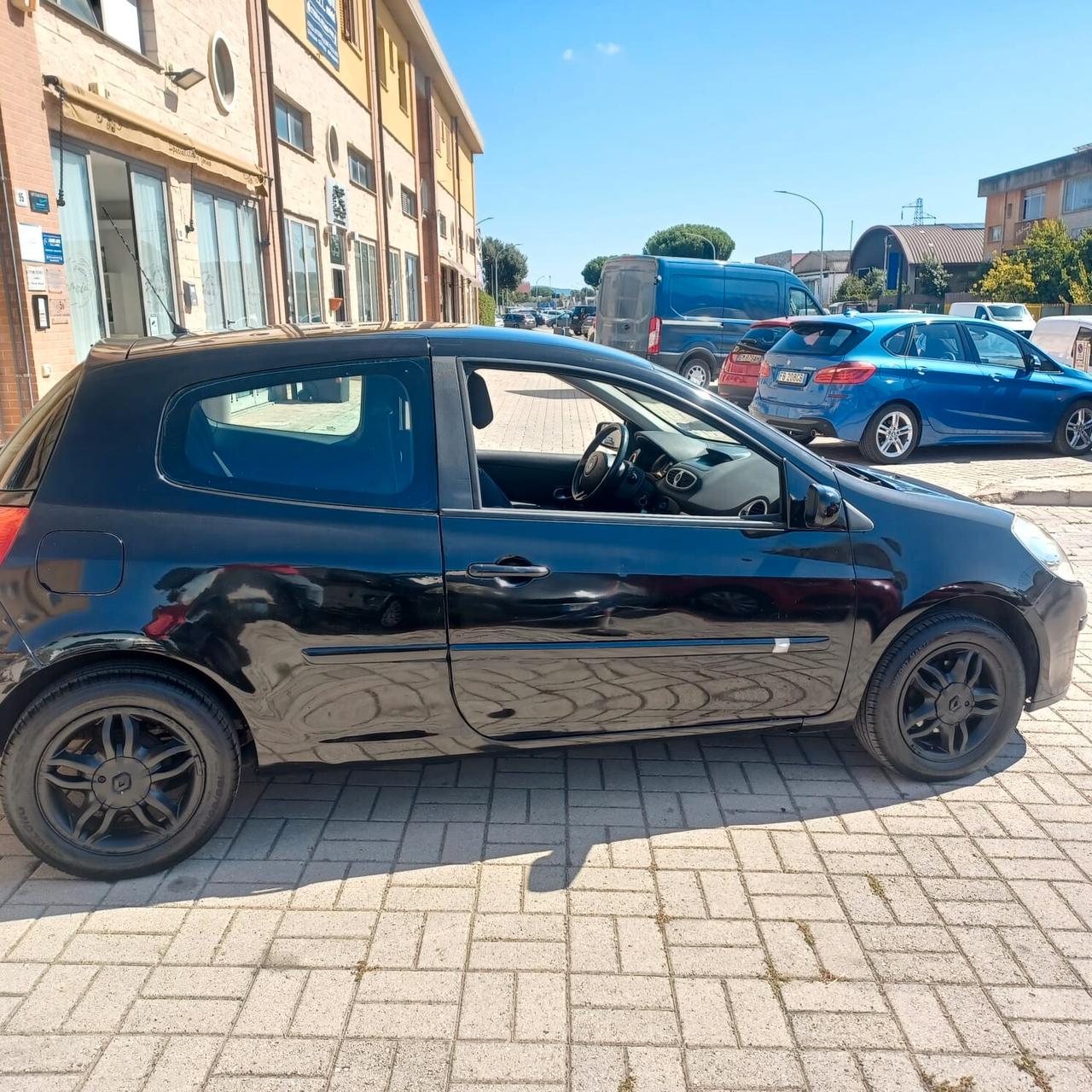 88.188 KM CLIO 1.2 PER NEOPATENTATI PERFETTA