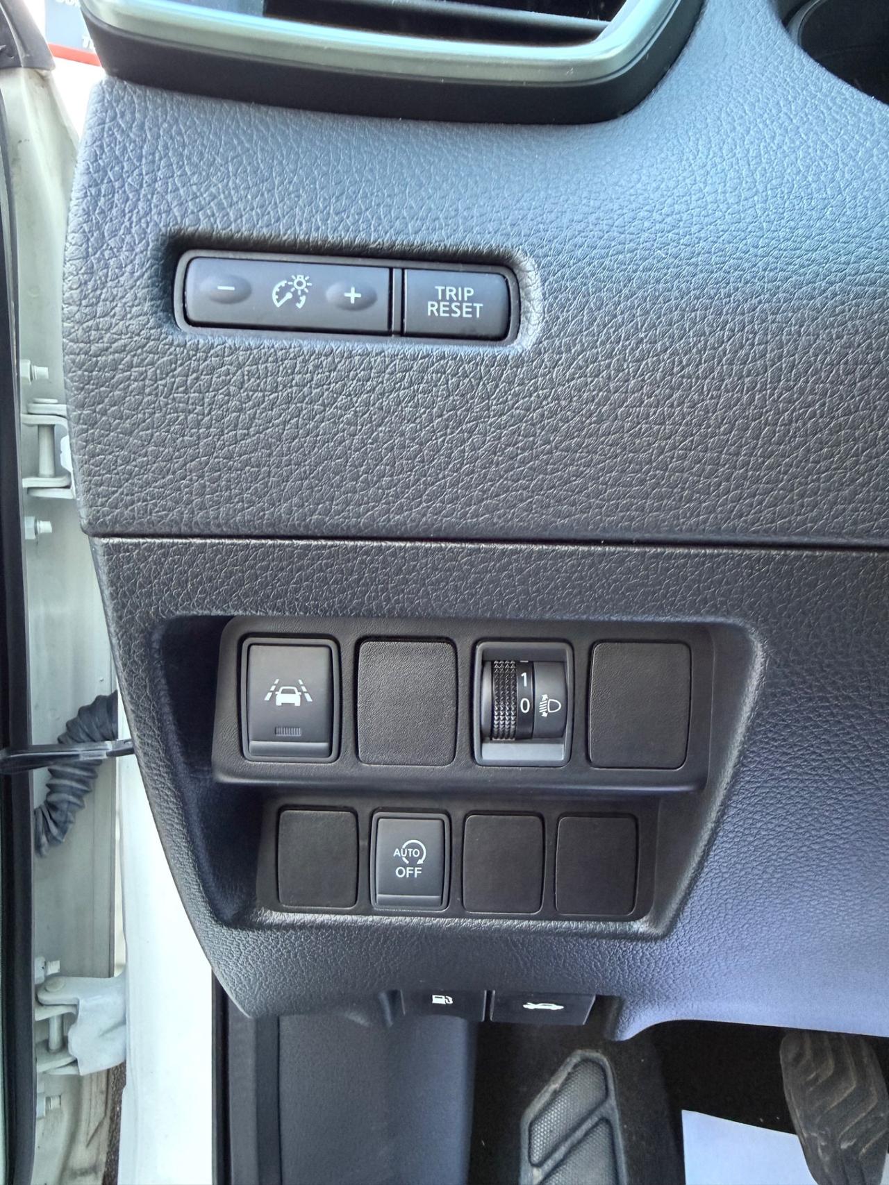 Nissan Qashqai 1.6 dCi 2WD N-Connecta 12 mesi di garanzia