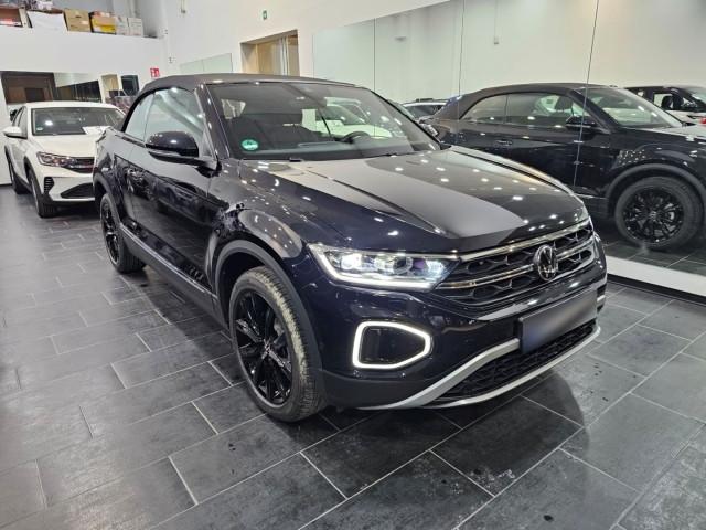 Volkswagen T-Roc 150 cv, C.18", Black Style Pack, Videocamera "Rear View", Supporto lombare, Navigatore "Discover Media", Frangivento, Fari Led Perfomance, Cruise Control Adattivo, Volante con Paddle