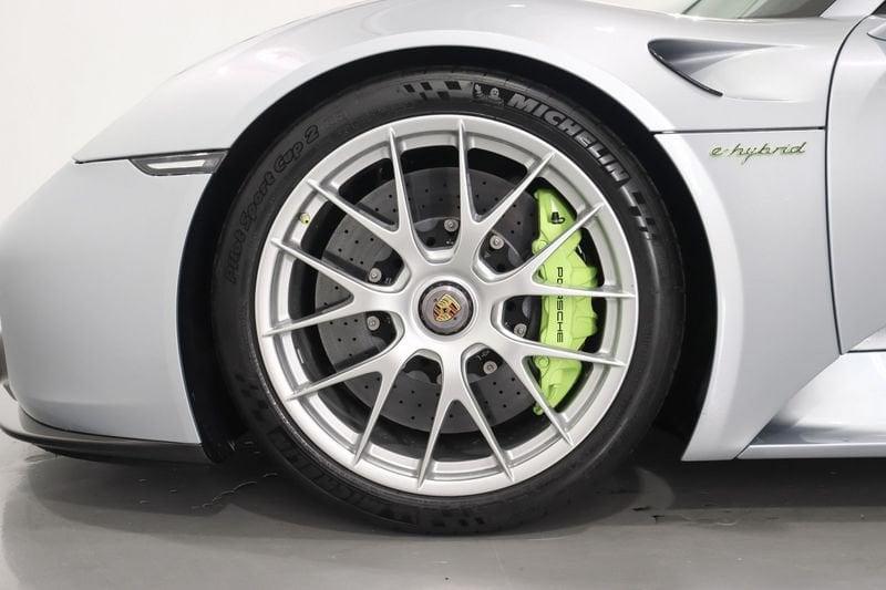 Porsche 918 Spyder - Weissach Package
