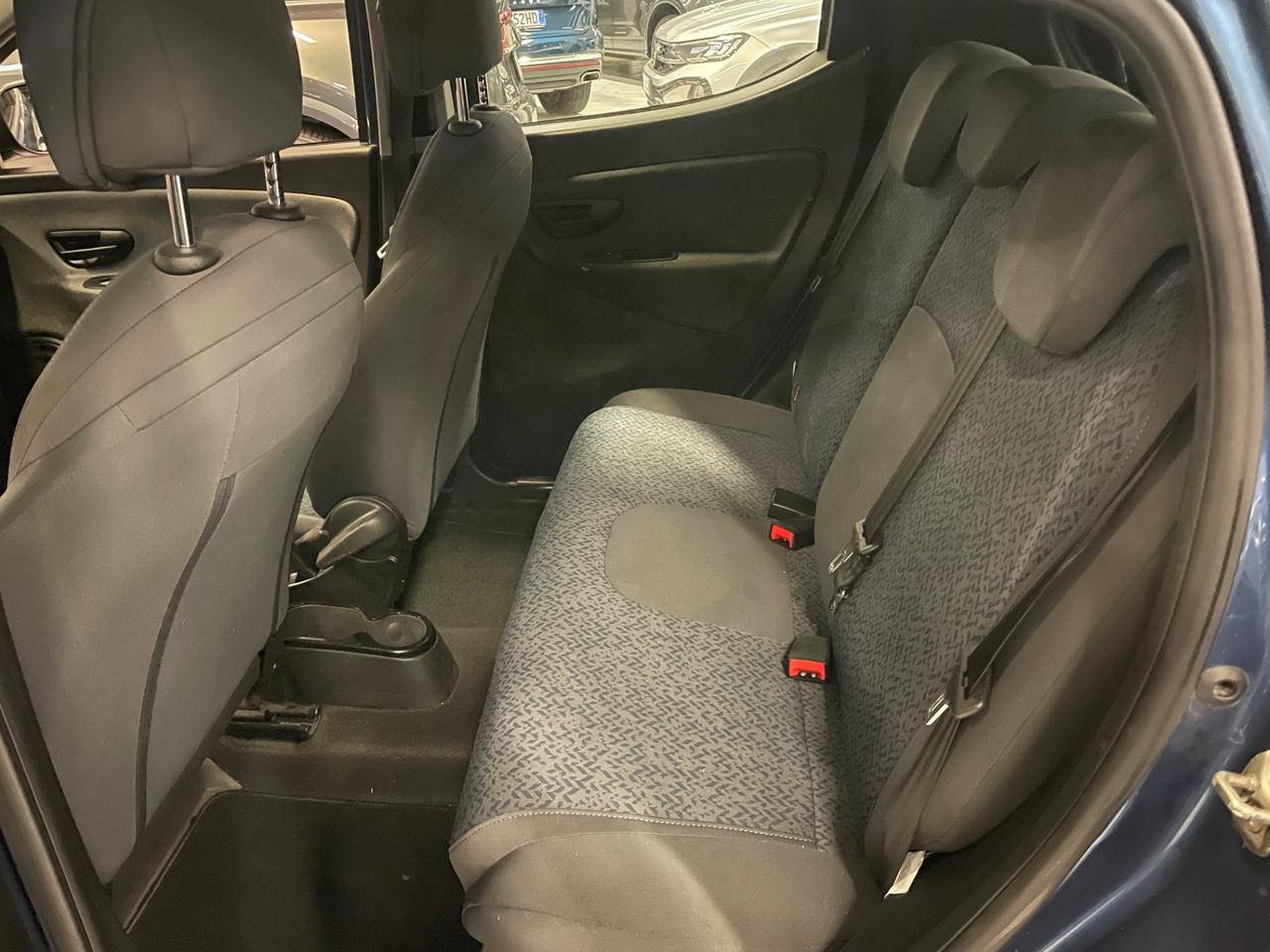 Lancia Ypsilon 1.0 FireFly 5 porte S&S Hybrid Silver Plus