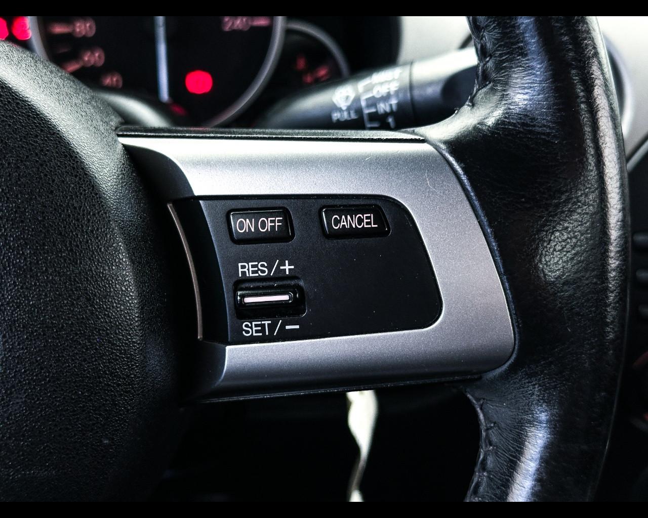 MAZDA MX-5 1.8 Center-Line Roadster Coupe