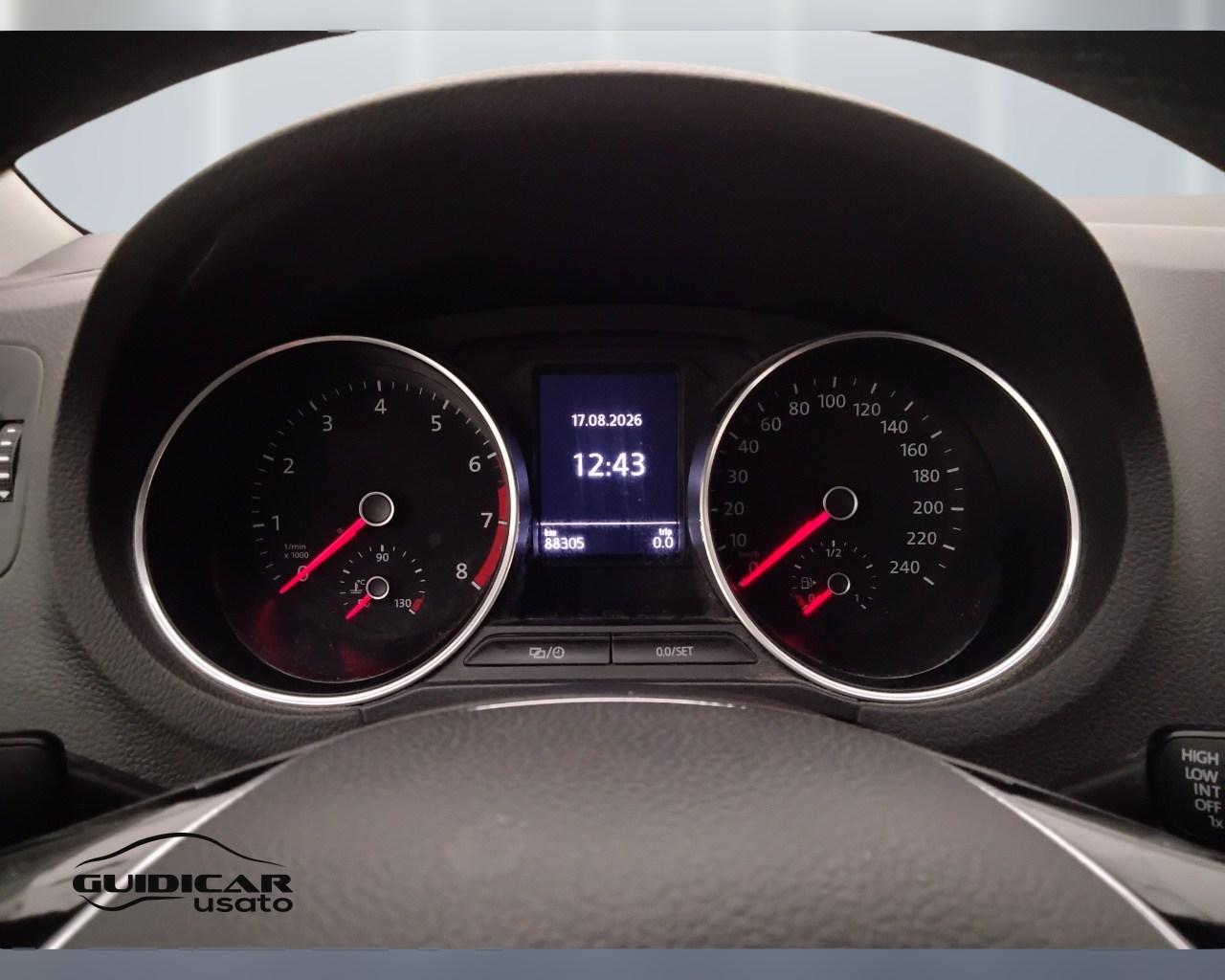 VOLKSWAGEN Polo V 2014 - Polo 5p 1.0 mpi Comfortline 75cv