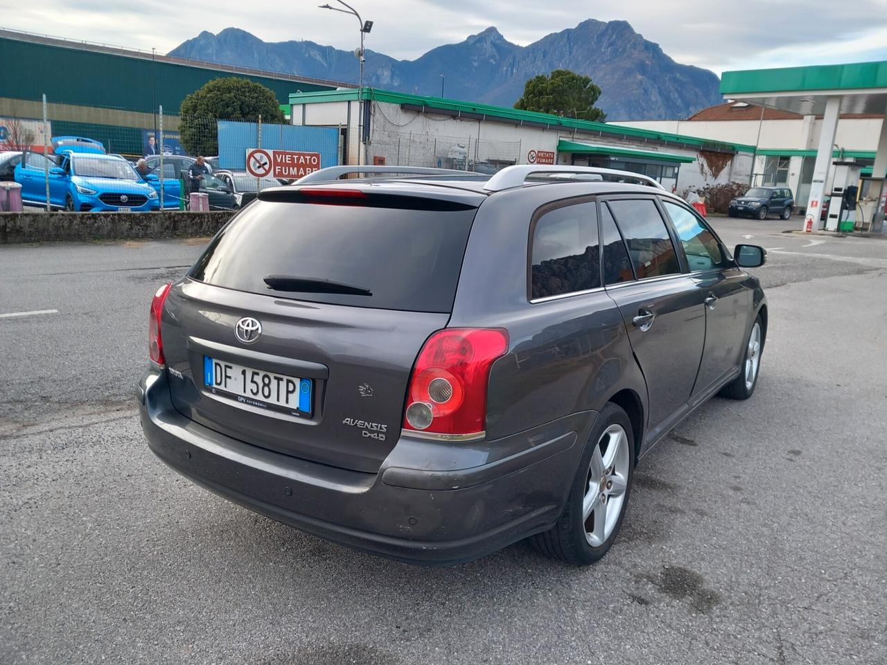 Toyota Avensis SW 2.2 D-4D KM 113000!!!