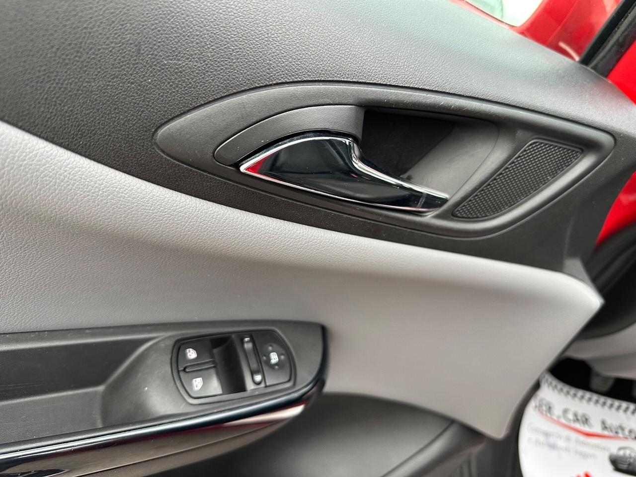 Opel Corsa 2015 1.2 69CV 5 porte b-Color STUPENDA