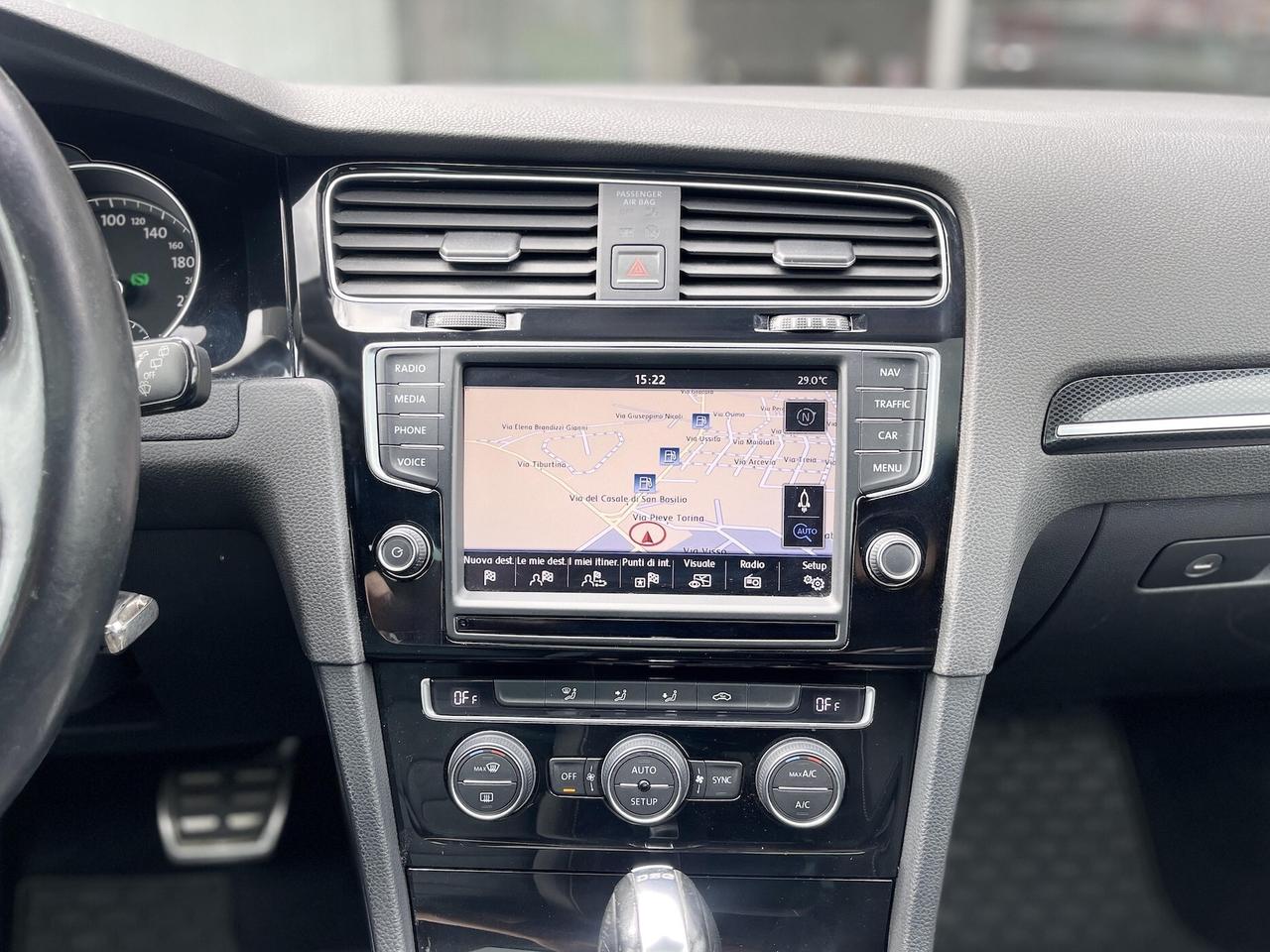 Volkswagen Golf 1.4 Benzina 140CV E5 Automatica - 2013