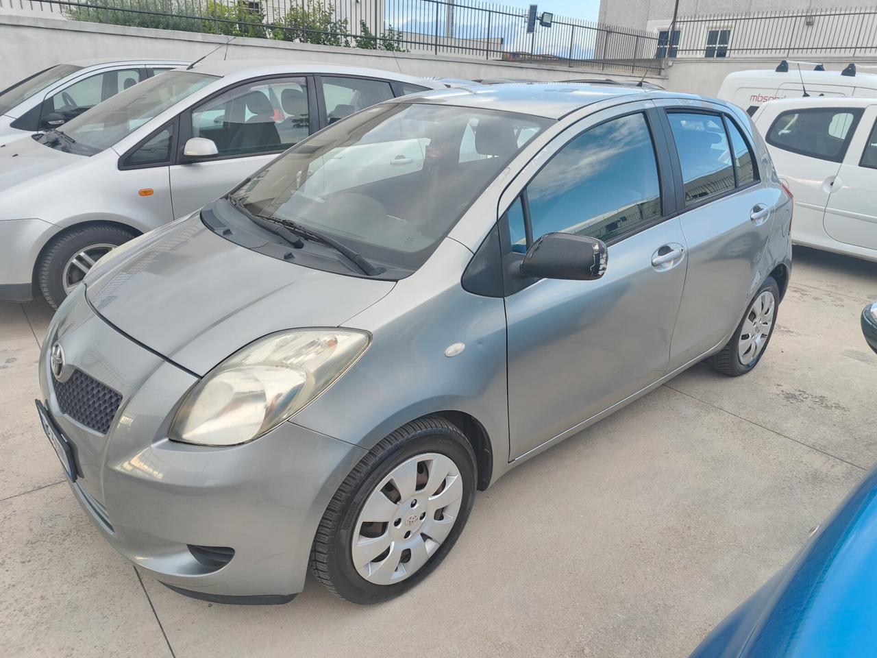 TOYOTA YARIS- PRoV TOSCANA -ECCELLENTI CONDIZIONI