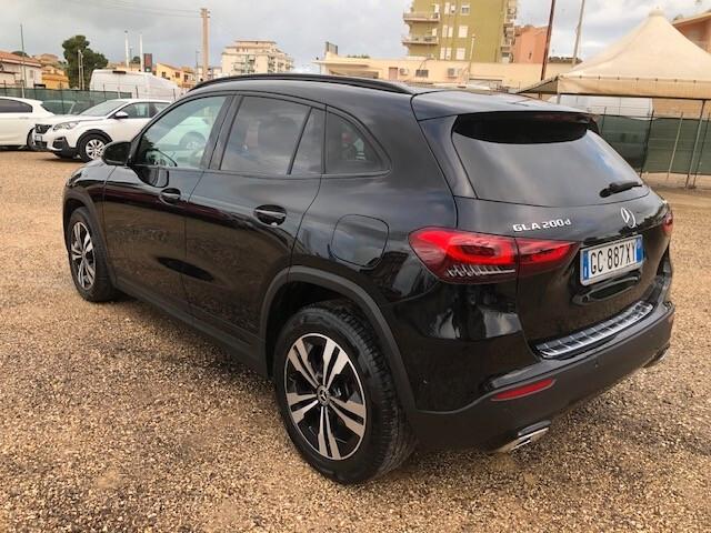 Mercedes-benz GLA 200 d Automatic 4Matic Sport