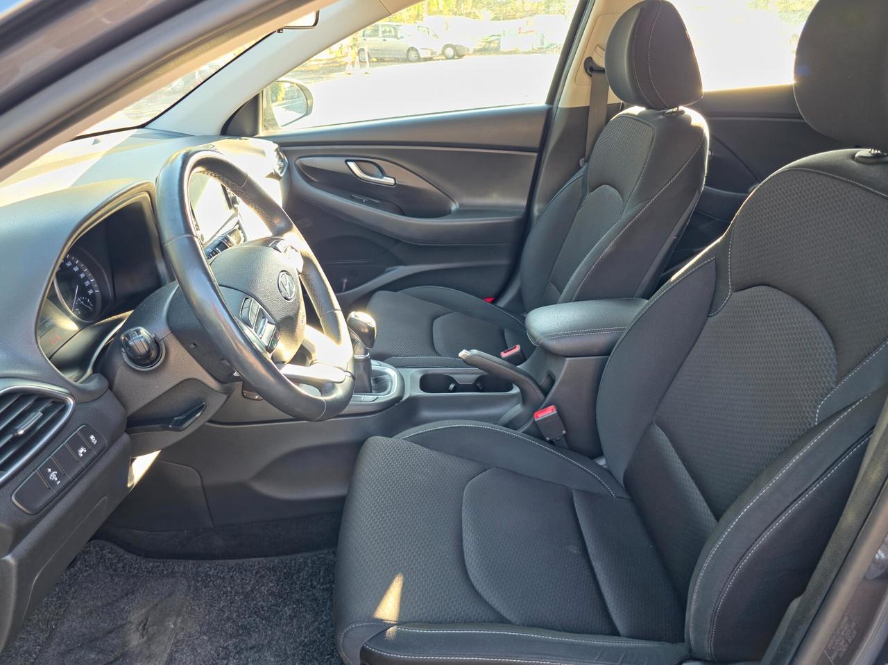 Hyundai i30 1.6 CRDi 110CV 5 porte Style E6B Manuale NEO 2017