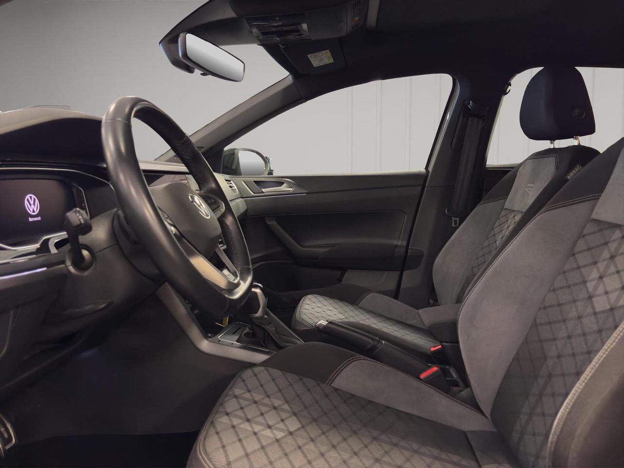 Volkswagen Taigo 1.5 tsi R-Line 150cv dsg