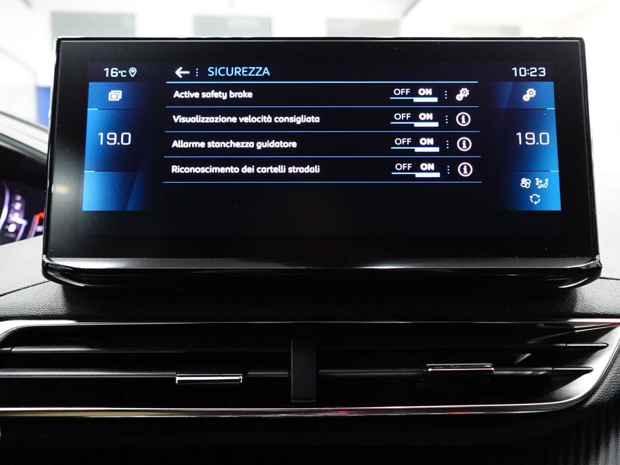 Peugeot 3008 II 1.5 BlueHDI 130 CV EAT8 ALLURE PACK