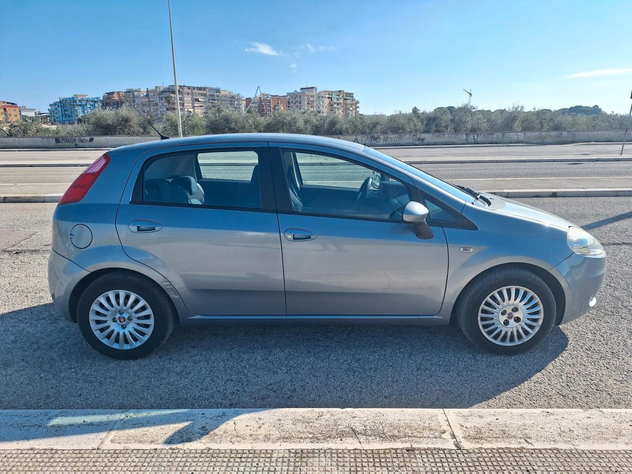 Fiat Grande Punto 1.4 T-Jet 16V 5P. Dynamic NEOPATENTATI